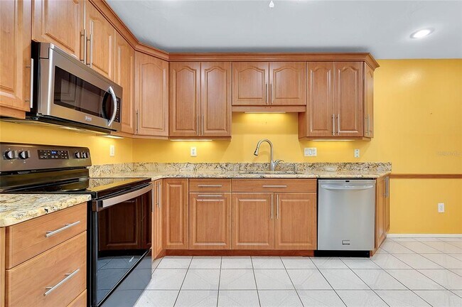 Building Photo - 49 Sandstone Cir