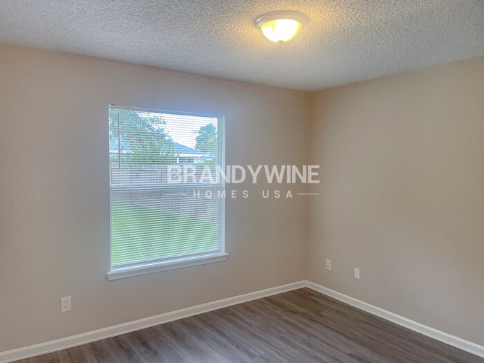 Building Photo - 4358 Woodley Creek Rd