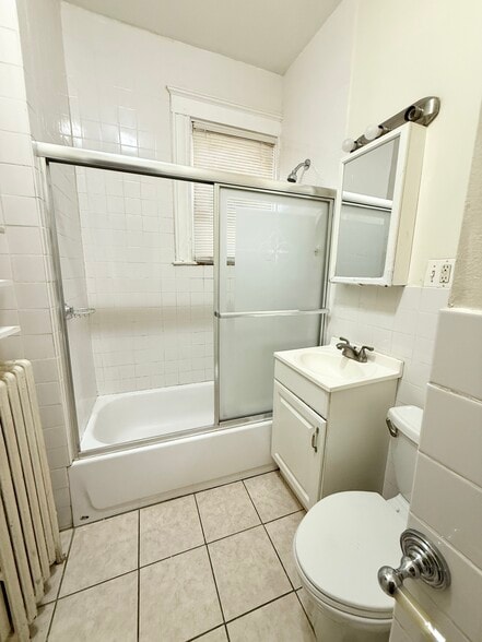 Building Photo - 6 Aspen St