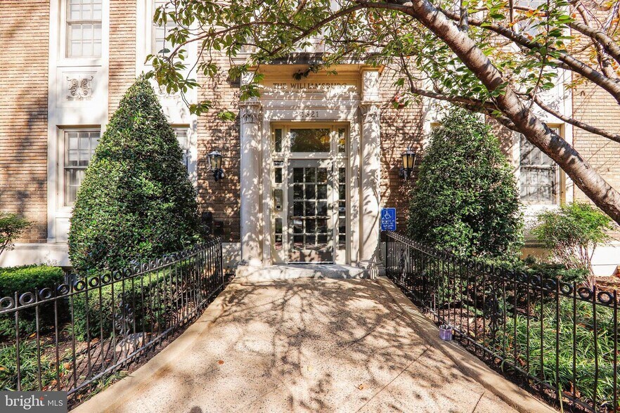 Building Photo - 1621 T St NW