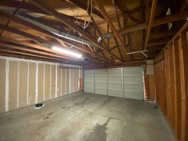 Building Photo - Tuscany Place Triplex
