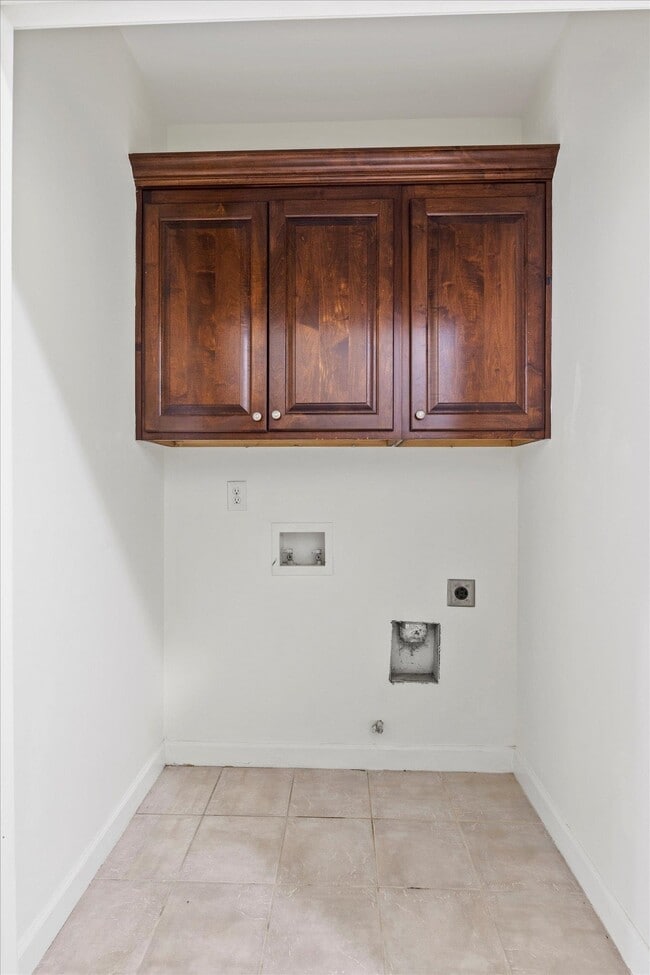 Building Photo - 4447 Thurgood Estates Dr