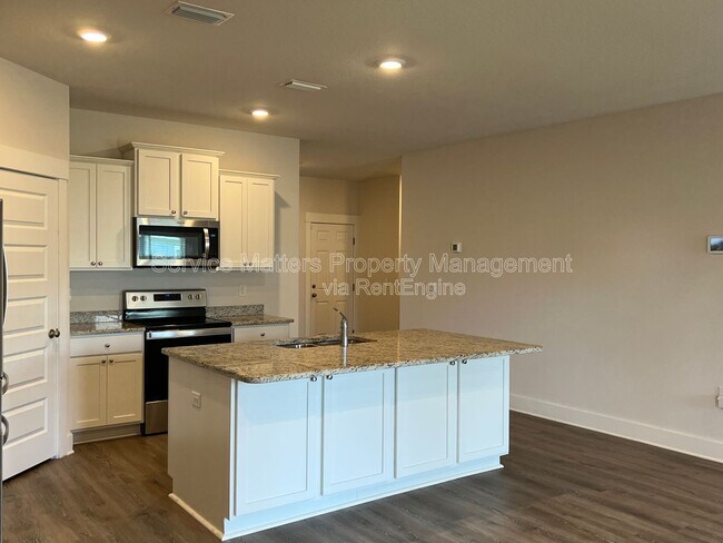 Building Photo - 4098 Blaney Ln