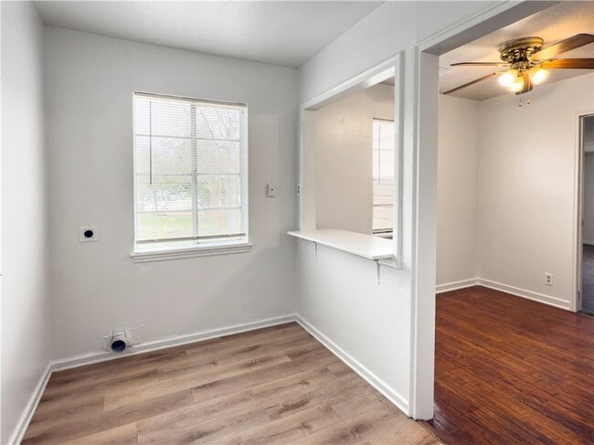 Building Photo - 507 Dogwood St