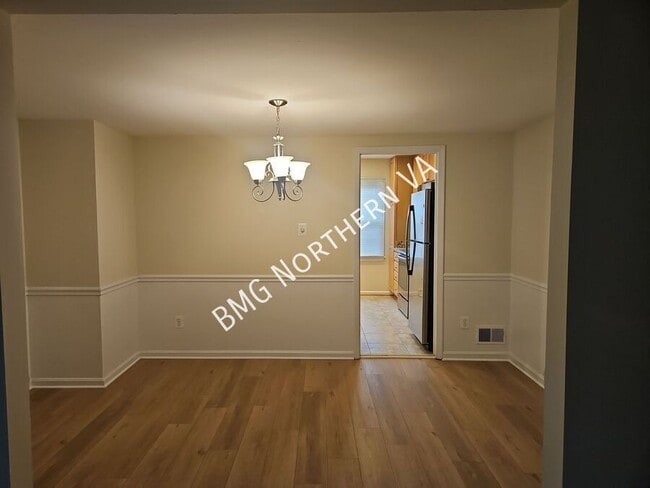 Building Photo - 9103 Vosger Ct