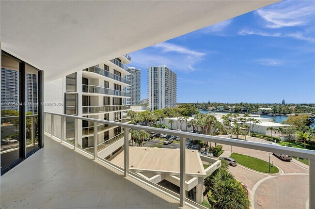 Building Photo - 20281 E Country Club Dr