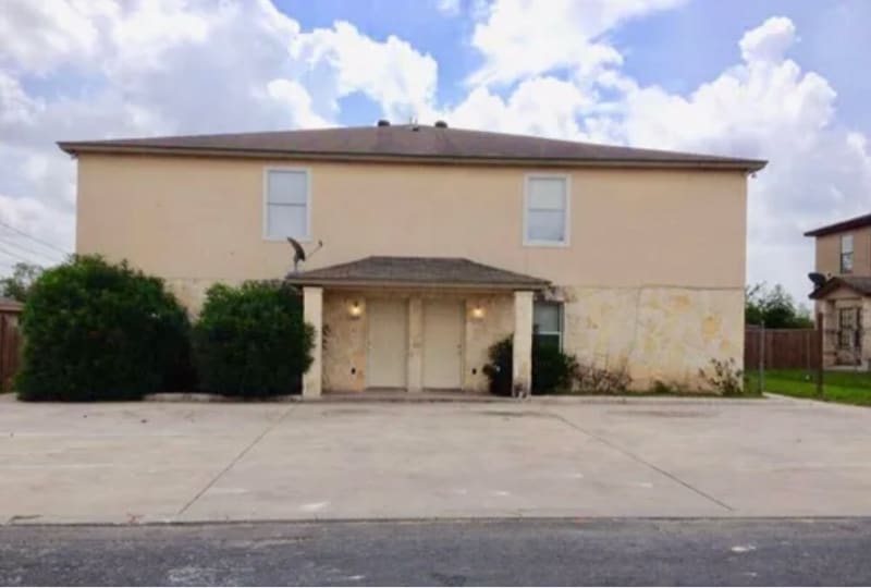 Building Photo - 7660 Oak Chase