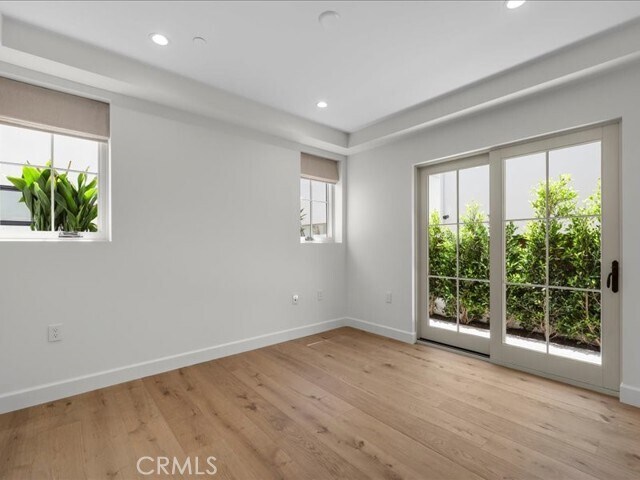 Building Photo - 505 Bayview Dr