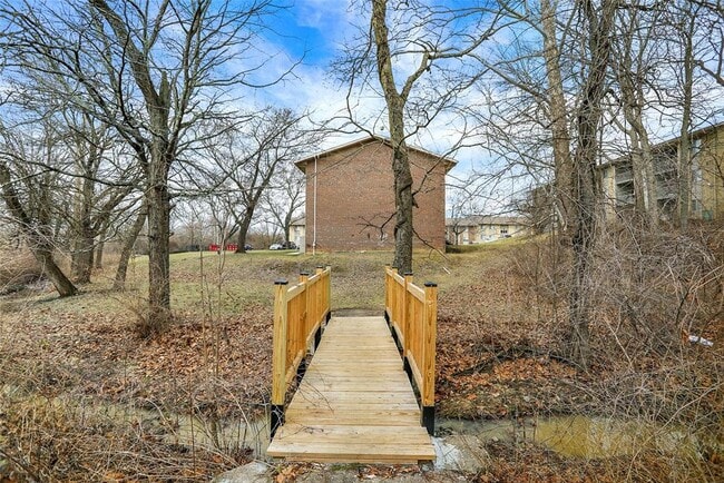 Building Photo - 3771 Cornell Dr