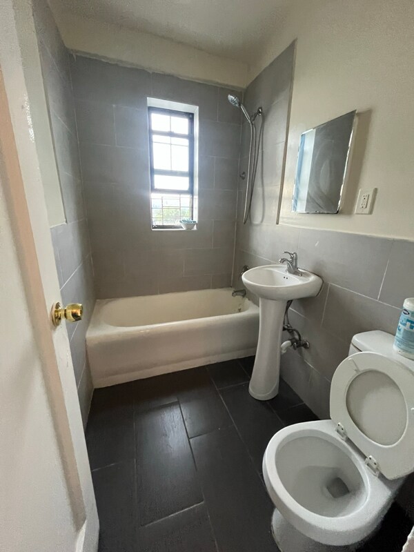 Building Photo - 25 N Harrison St