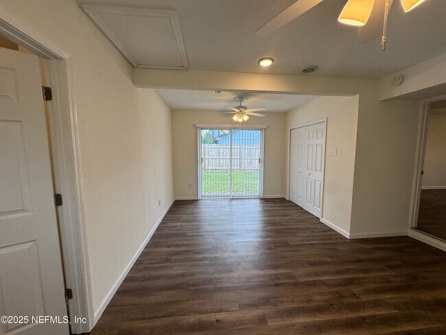 Building Photo - 5292 Julington Creek Rd