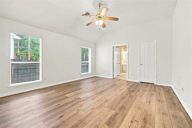Building Photo - 12521 Canyon Glen Dr