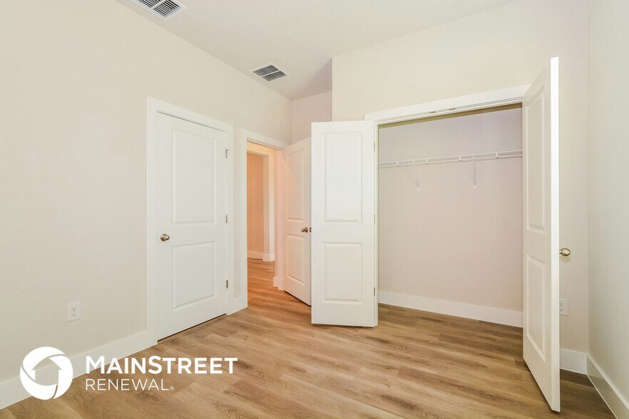 Building Photo - 332 Whiteheart Dr