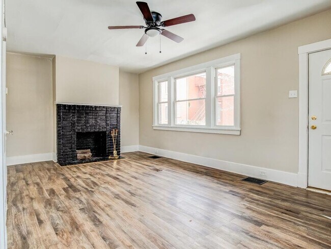 Building Photo - 1206-1206 5th Ave