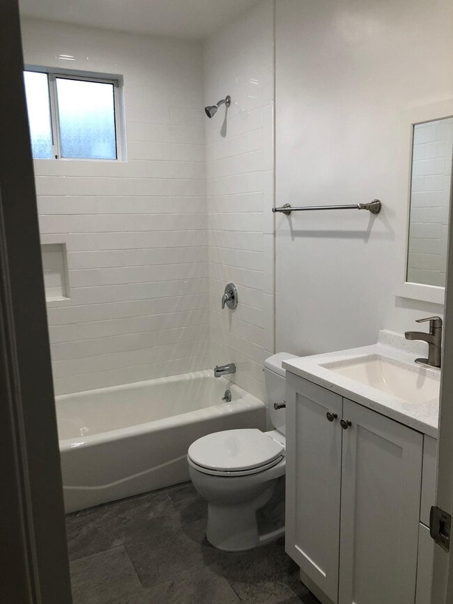 Bathroom - 319 Mariposa Ave