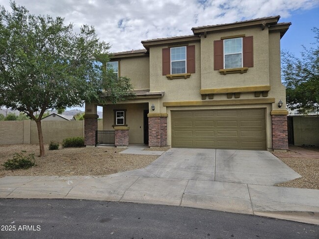 Primary Photo - 3425 E Wayland Dr