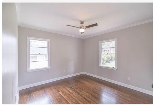 Building Photo - 2219 Rosewood Rd