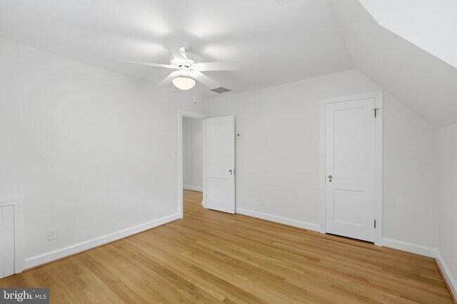 Building Photo - 4403 19th St N