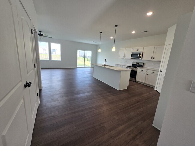 Building Photo - 12427 S Aspen Ln