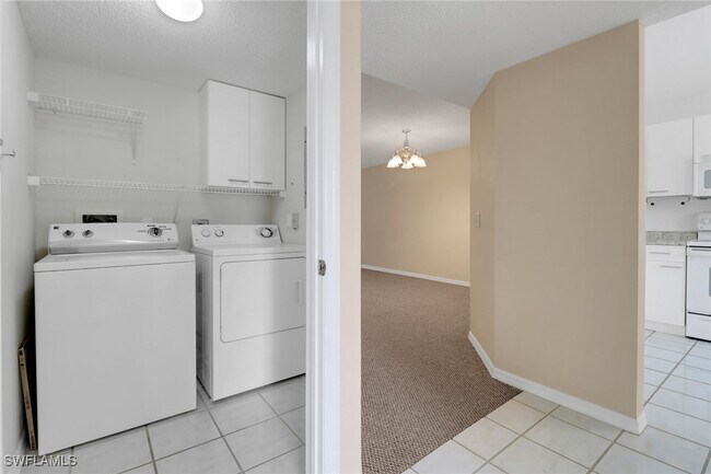 Building Photo - 7779 Jewel Ln