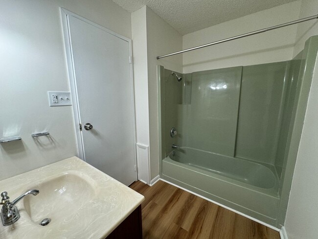 Building Photo - TWO BEDROOM TOWNHOME