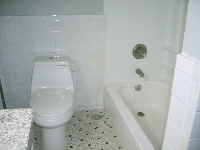 Building Photo - 110 Bidwell Pkwy