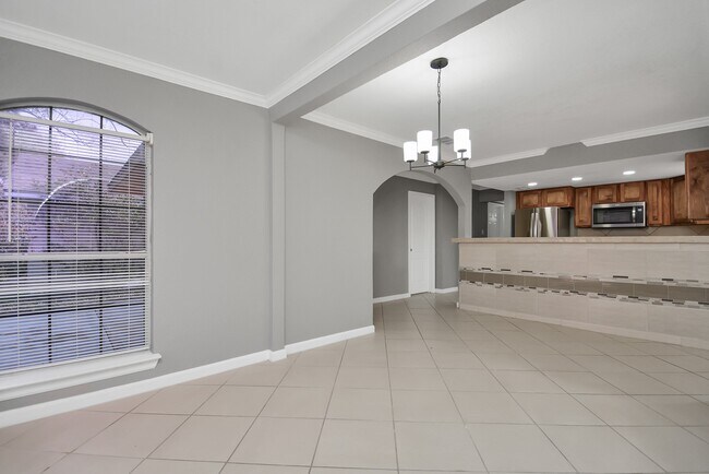 Building Photo - 6439 Hidden Arbor Ln