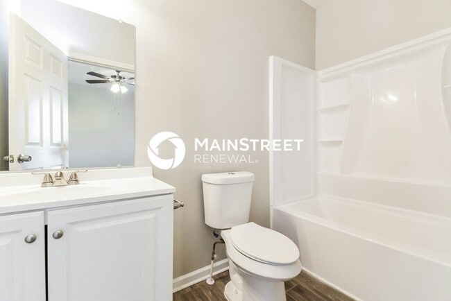 Building Photo - 4 Bedroom Pet-Friendly Home in Atlanta, GA...