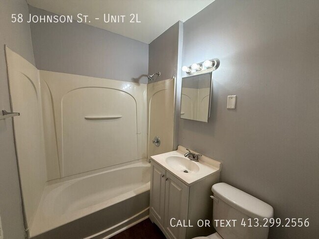 Building Photo - 58 Johnson St