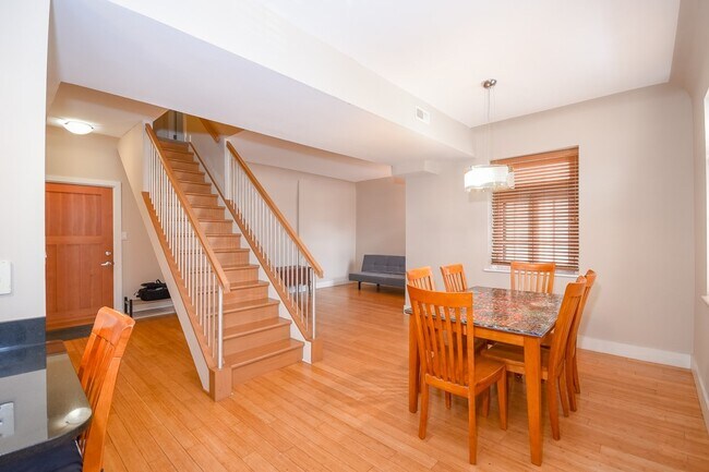 Building Photo - 603 Westgate Ave