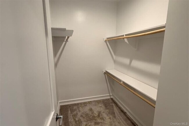 Building Photo - 122 Greenwich Ave