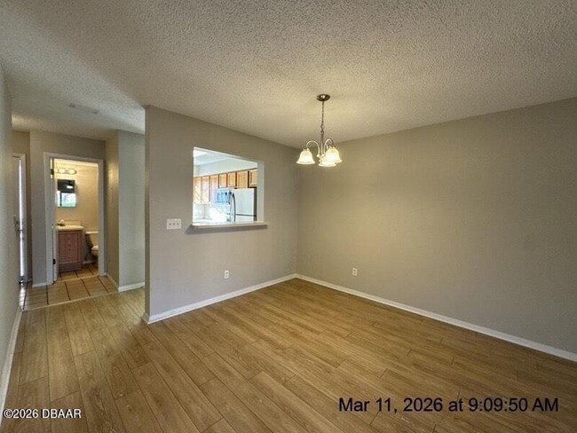 Building Photo - 142 White Fawn Dr