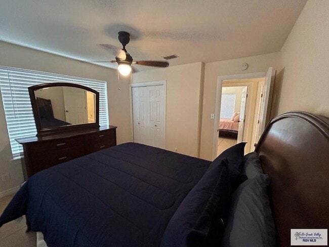 Building Photo - 711 Cisneros St