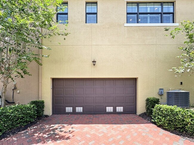 Building Photo - 5808 Yeats Manor Dr