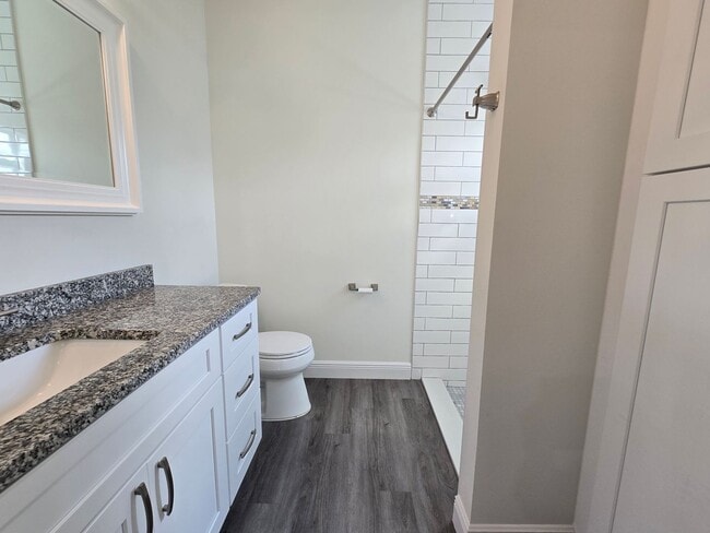 Building Photo - Charming 3-Bedroom, 2-Bath Home in Sarasota ~ Near Legacy Trail