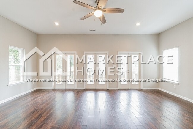 Building Photo - 2529 Tidewater Dr