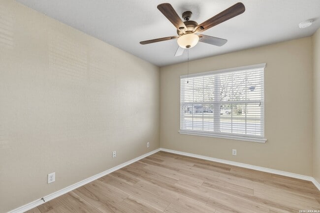 Building Photo - 8810 Double Oak