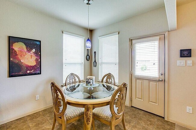 Building Photo - 2510 Shady Falls Ln