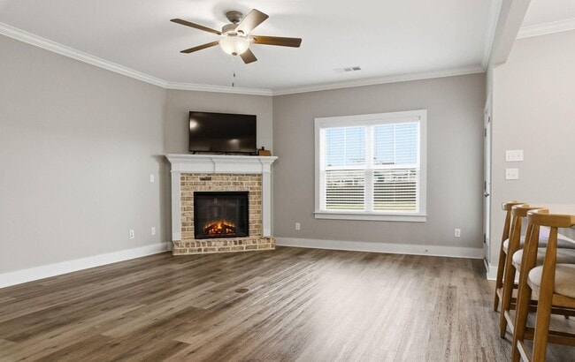 Building Photo - 2638 Laurens St