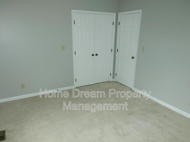 Building Photo - 53 Kelly Way