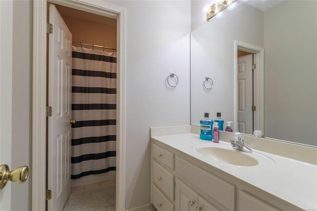 Building Photo - 1855 Brookstone Dr