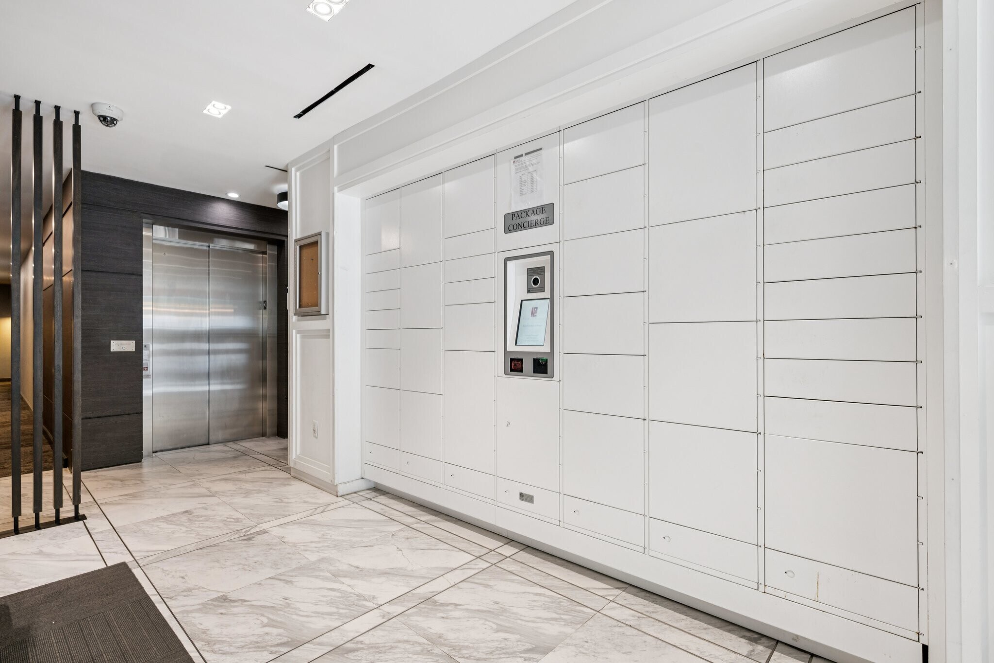 Building Photo - 900 11th St SE