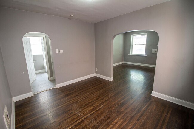 Building Photo - 3954 Potomac St