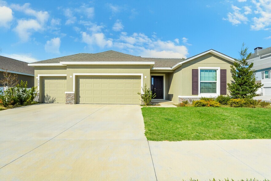 Primary Photo - 5815 SW 82nd Ln.