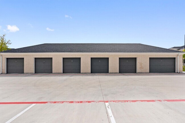 Building Photo - 1101 Halsey Dr