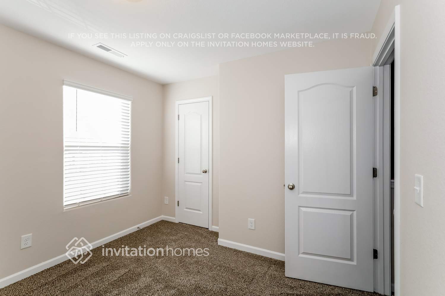 Building Photo - 2240 Latimer Ln