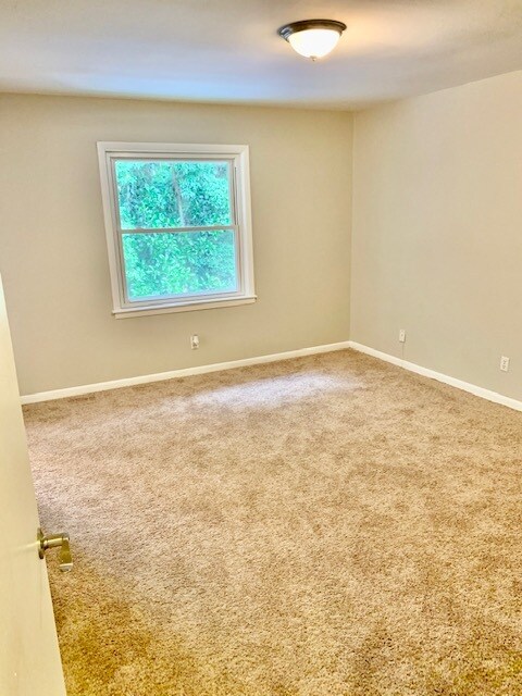 Building Photo - 1010 Scott Blvd