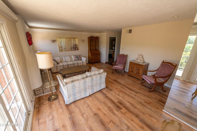Building Photo - 5042 Llano Dr