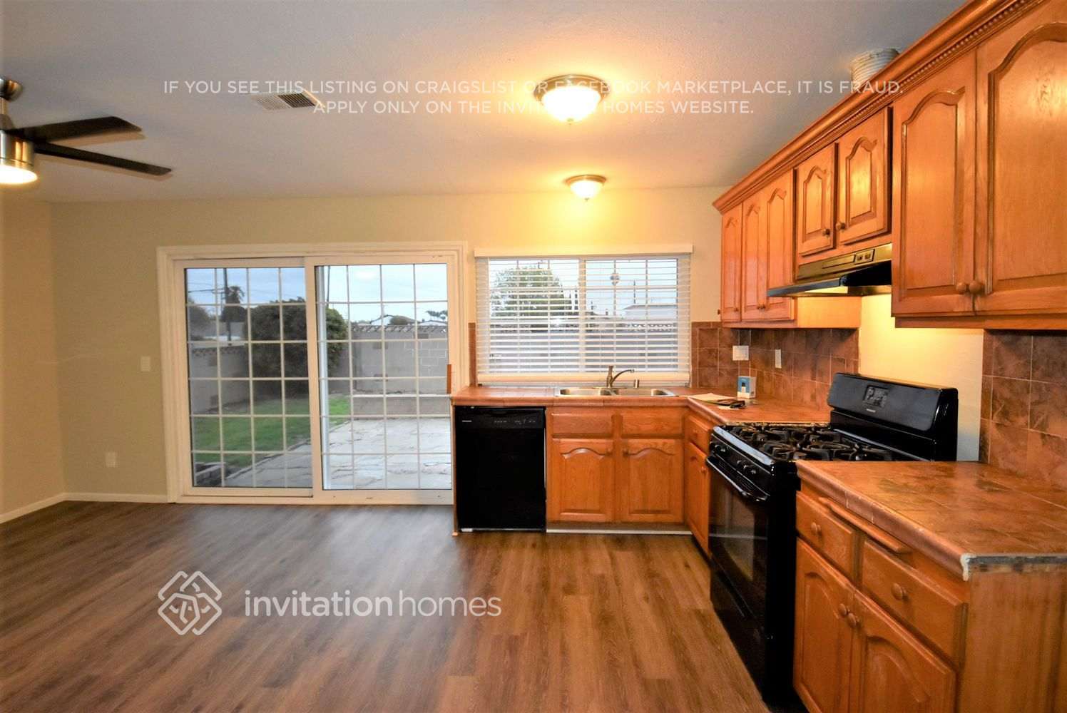 Building Photo - 748 E Turmont St