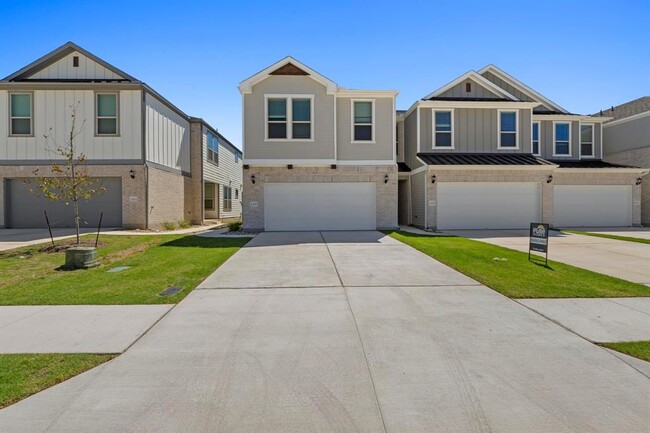 Building Photo - 2725 Woodall Dr